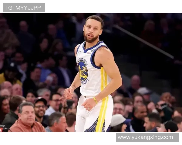 战术拆解：库里为何能掌控比赛节奏？